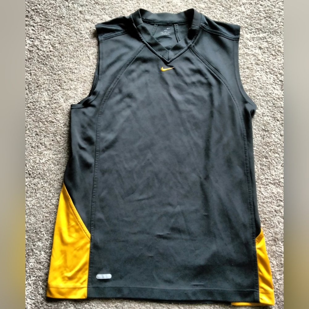 Nike Hoop tech Dri-fit tank top, size medium. Used condition